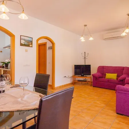 Villas Guzman - Dora * Calp