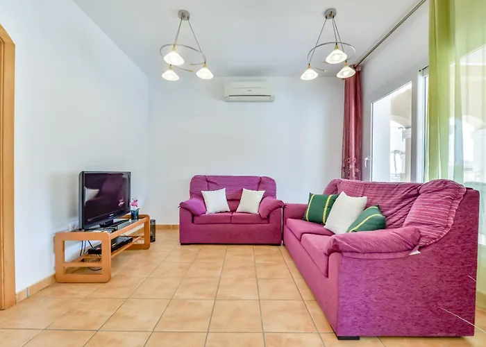 別荘 Guzman - Dora カルプ